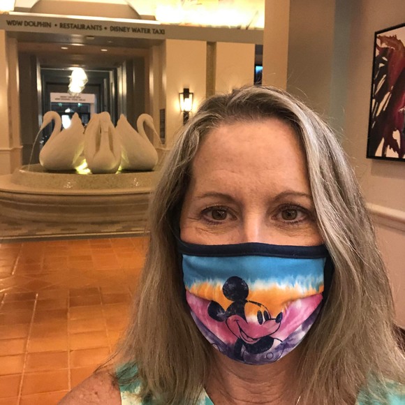 Meet your Posher, Lorri - Picture 1 of 1